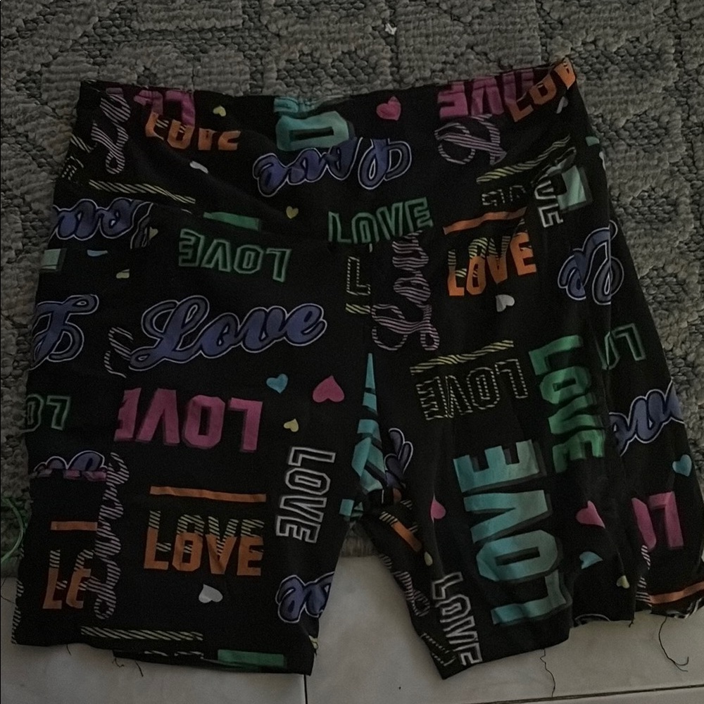 No Boundaries Multicolor Graphic Women's Shorts